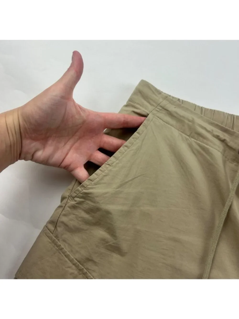 Universal Thread Khaki Poplin Canvas Wide Leg Cargo Pant M
